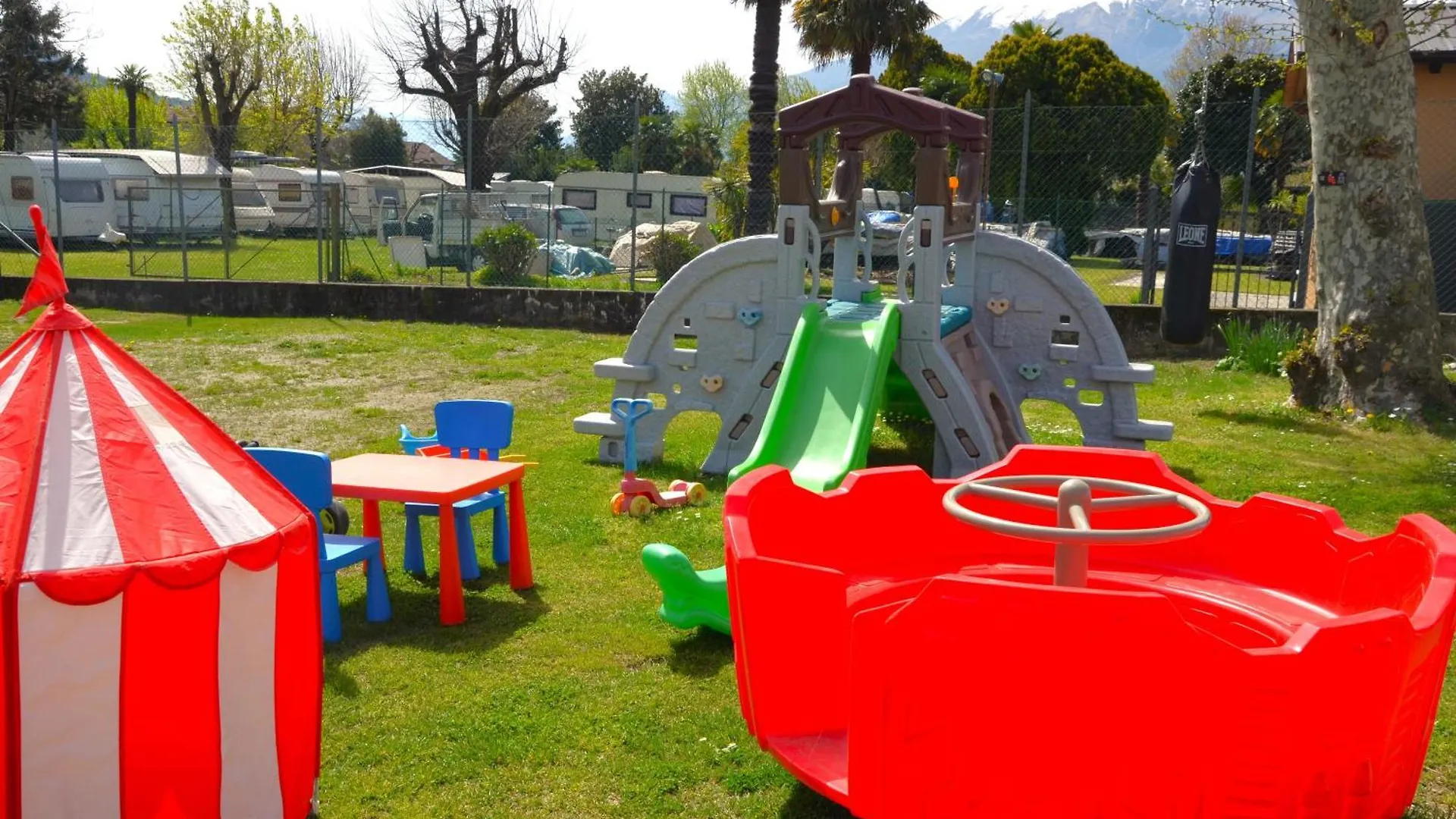 Glamping Italia 90 Mini Lodges Domaso Kemping
